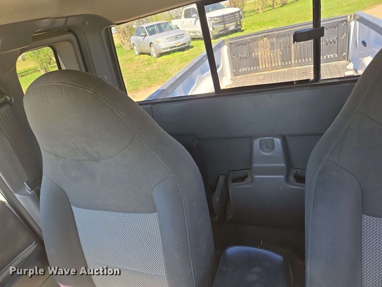 image for item NV9822 2003 Ford Ranger SuperCab pickup truck