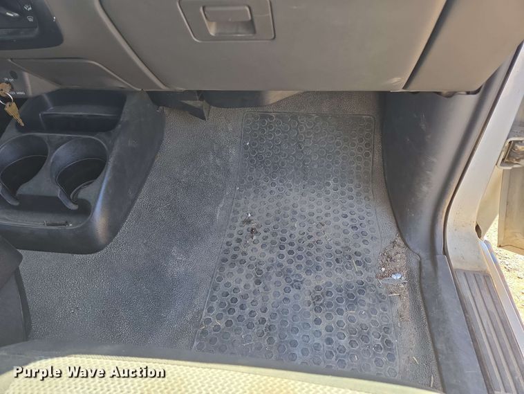 image for item NV9822 2003 Ford Ranger SuperCab pickup truck