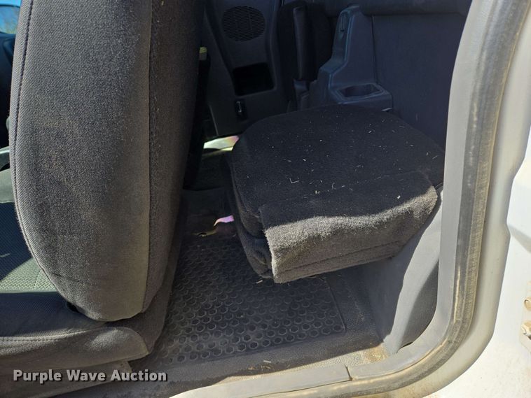 image for item NV9822 2003 Ford Ranger SuperCab pickup truck