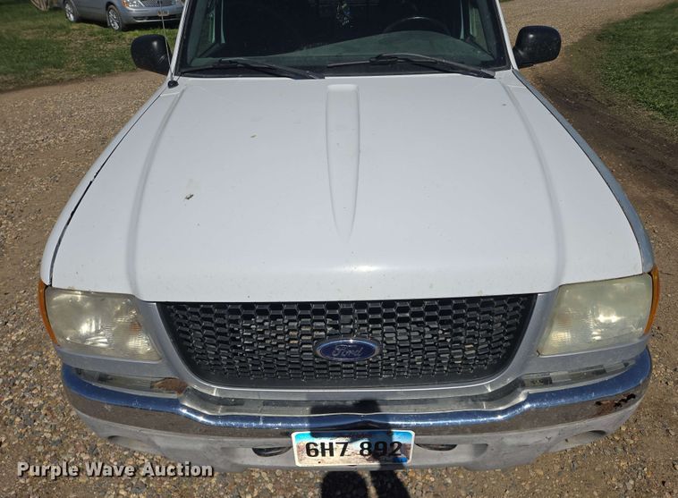 image for item NV9822 2003 Ford Ranger SuperCab pickup truck