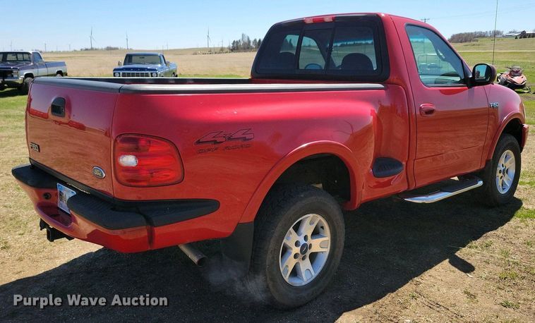 image for item NV9827 1997 Ford F150 XLT pickup truck