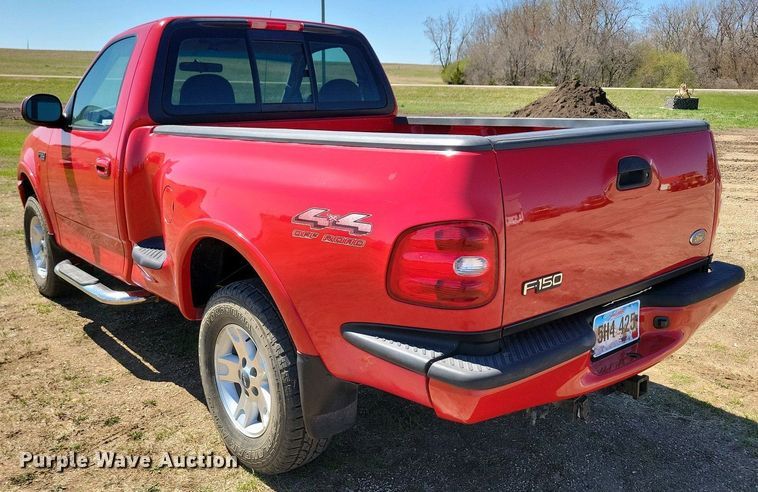 image for item NV9827 1997 Ford F150 XLT pickup truck