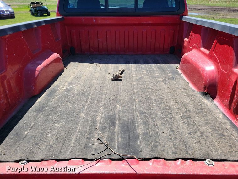 image for item NV9827 1997 Ford F150 XLT pickup truck