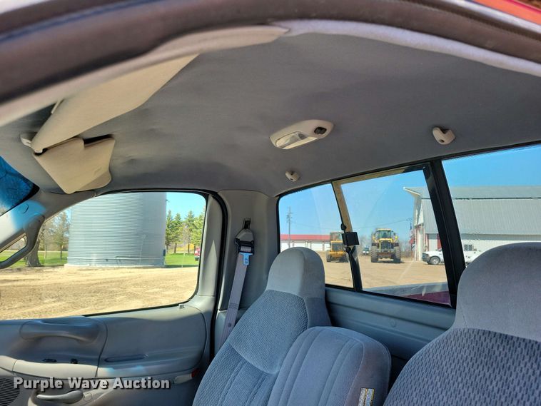 image for item NV9827 1997 Ford F150 XLT pickup truck