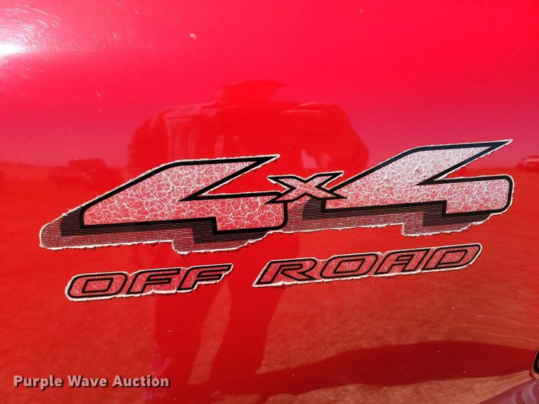 image for item NV9827 1997 Ford F150 XLT pickup truck