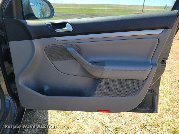 image for item NV9828 2006 Volkswagen Jetta TDI 