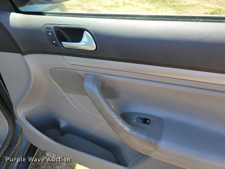 image for item NV9828 2006 Volkswagen Jetta TDI 