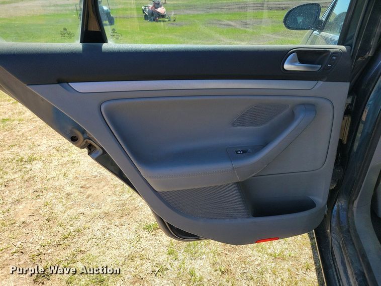 image for item NV9828 2006 Volkswagen Jetta TDI 