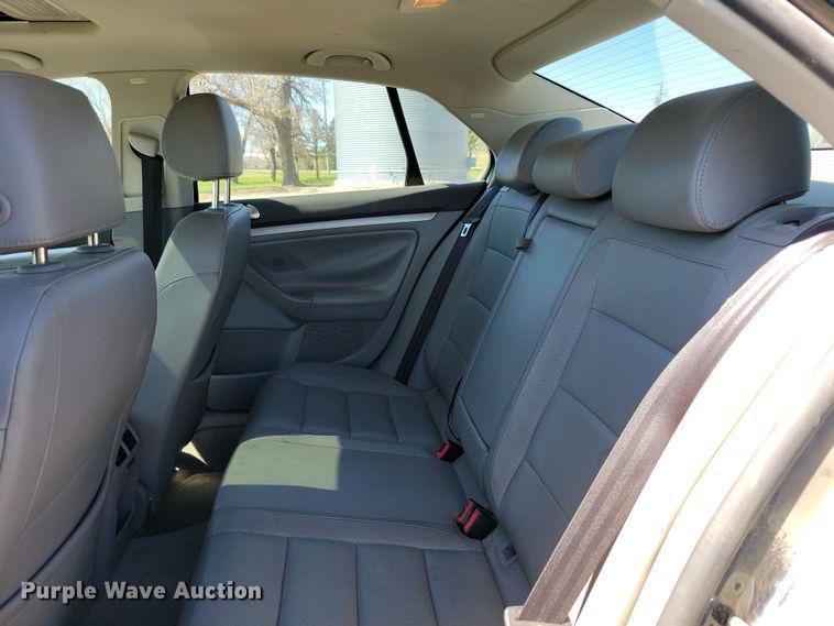 image for item NV9828 2006 Volkswagen Jetta TDI 