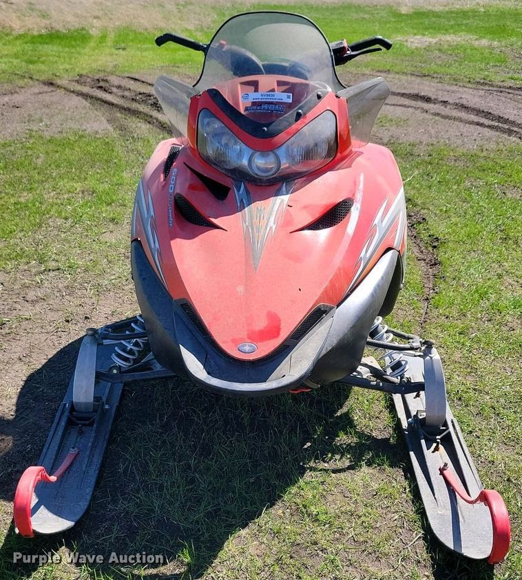 image for item NV9830 2007 Polaris Switchback snowmobile