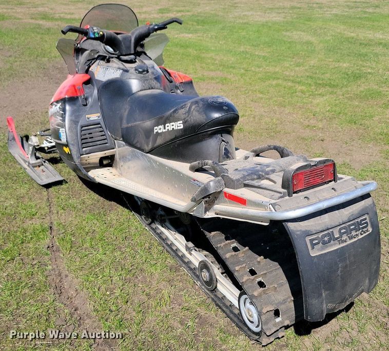 image for item NV9830 2007 Polaris Switchback snowmobile