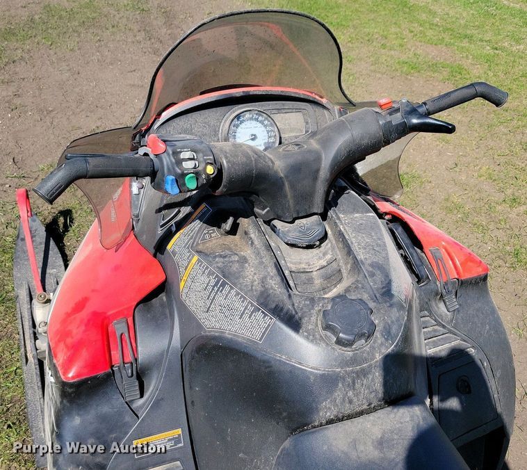 image for item NV9830 2007 Polaris Switchback snowmobile