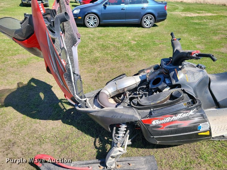 image for item NV9830 2007 Polaris Switchback snowmobile