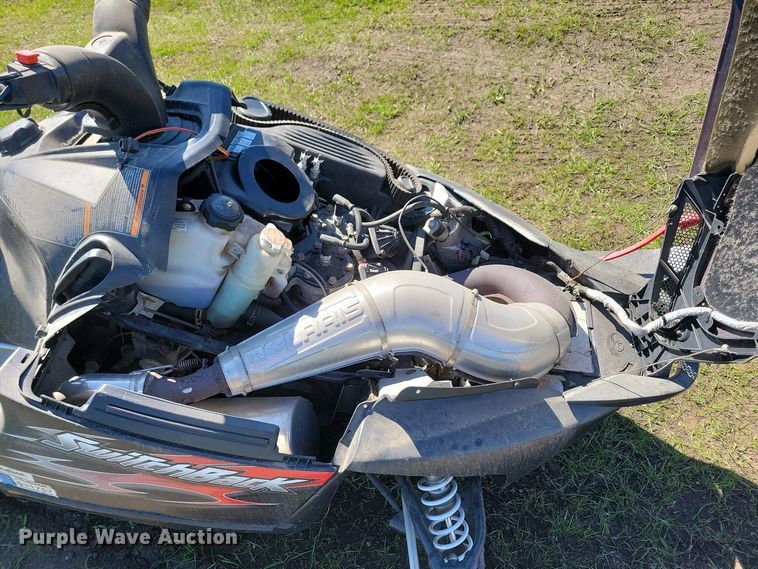 image for item NV9830 2007 Polaris Switchback snowmobile
