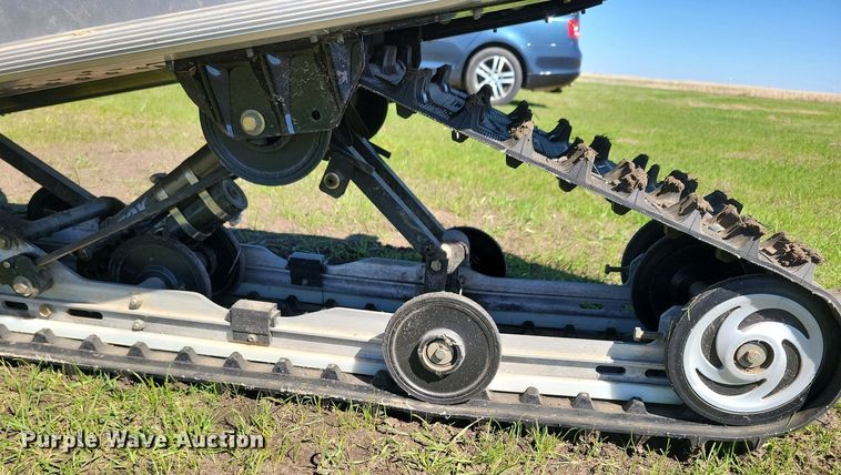 image for item NV9830 2007 Polaris Switchback snowmobile