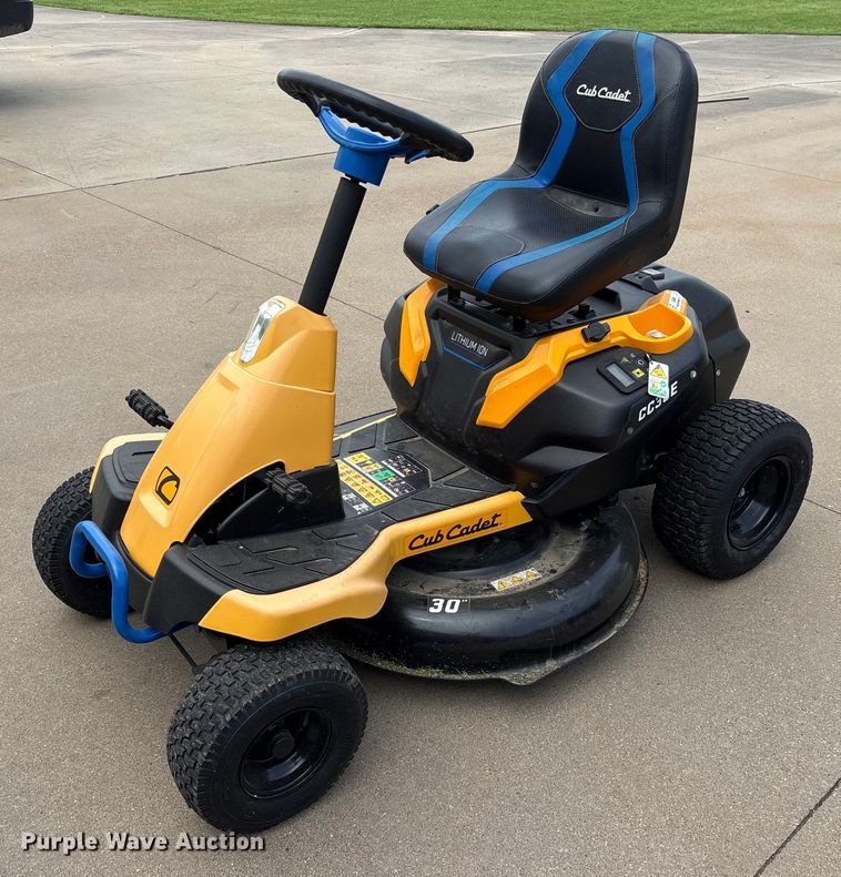 image for item OB9698 2021 Cub Cadet CC30E lawn mower