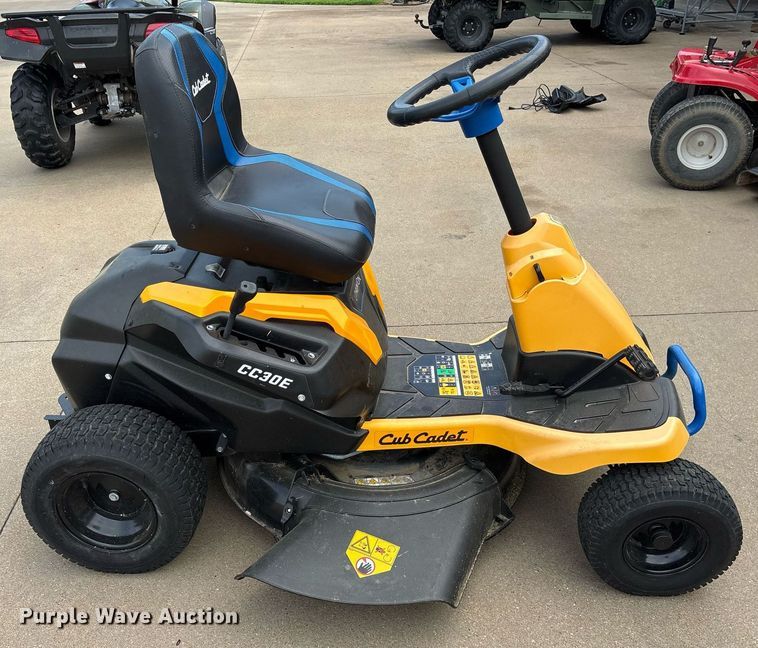 image for item OB9698 2021 Cub Cadet CC30E lawn mower