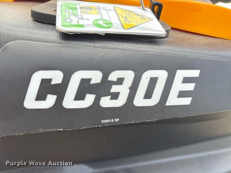 image for item OB9698 2021 Cub Cadet CC30E lawn mower