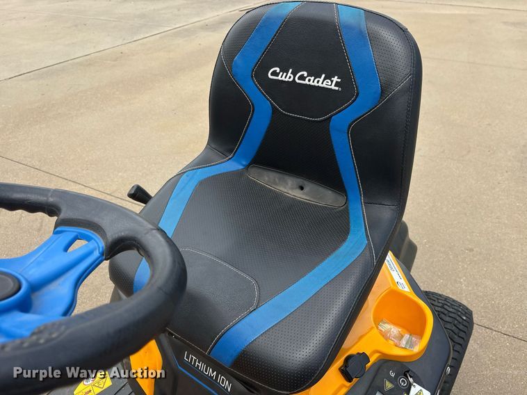 image for item OB9698 2021 Cub Cadet CC30E lawn mower