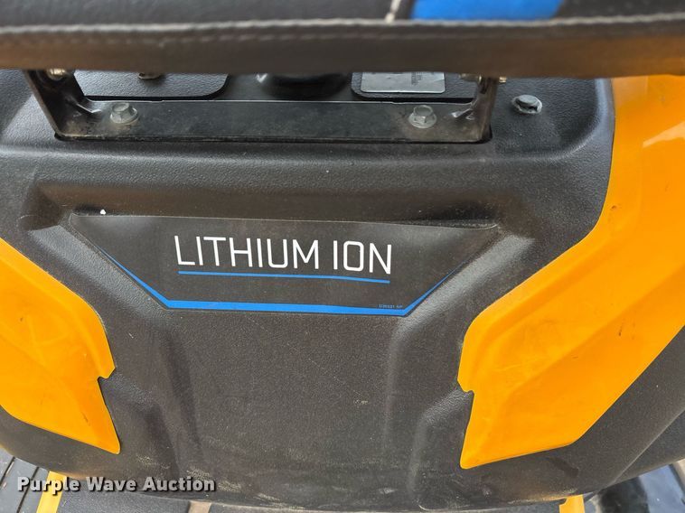 image for item OB9698 2021 Cub Cadet CC30E lawn mower