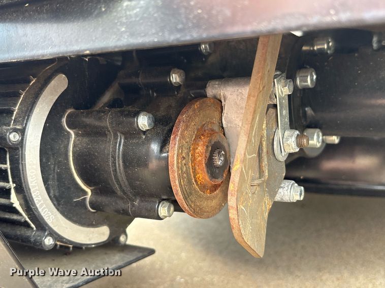 image for item OB9698 2021 Cub Cadet CC30E lawn mower