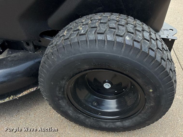 image for item OB9698 2021 Cub Cadet CC30E lawn mower