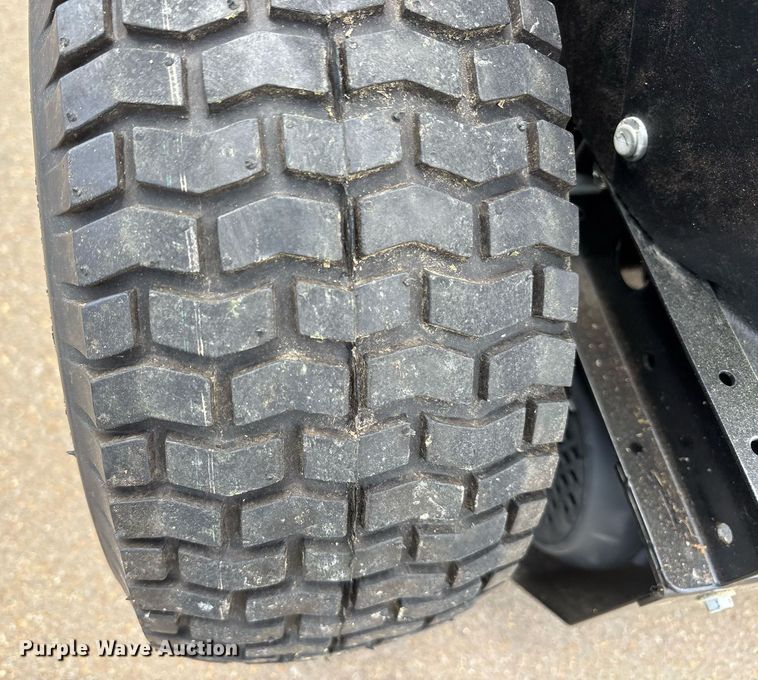 image for item OB9698 2021 Cub Cadet CC30E lawn mower