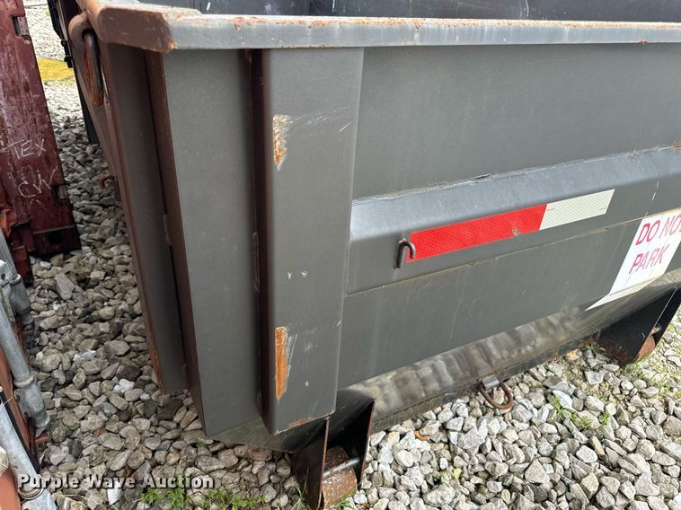 image for item OF9913 MaxxD Trailers roll-off dumpster