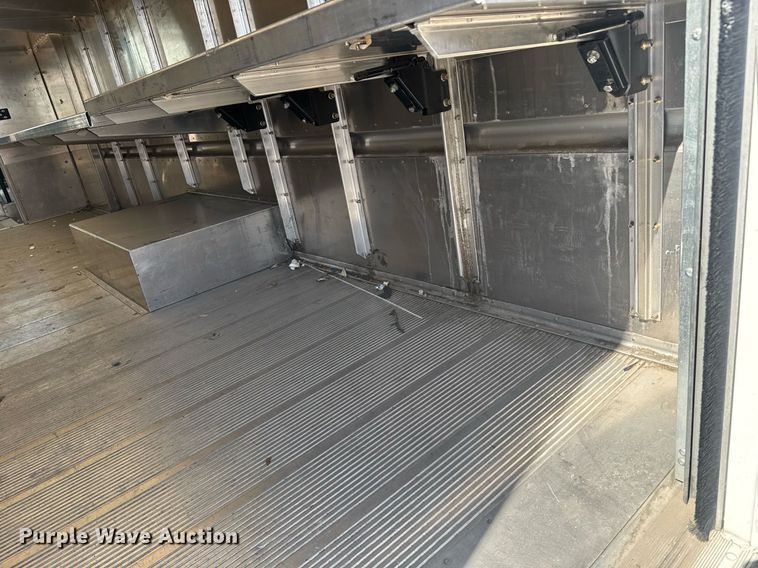 image for item YA0025 2022 Freightliner MT45 delivery truck