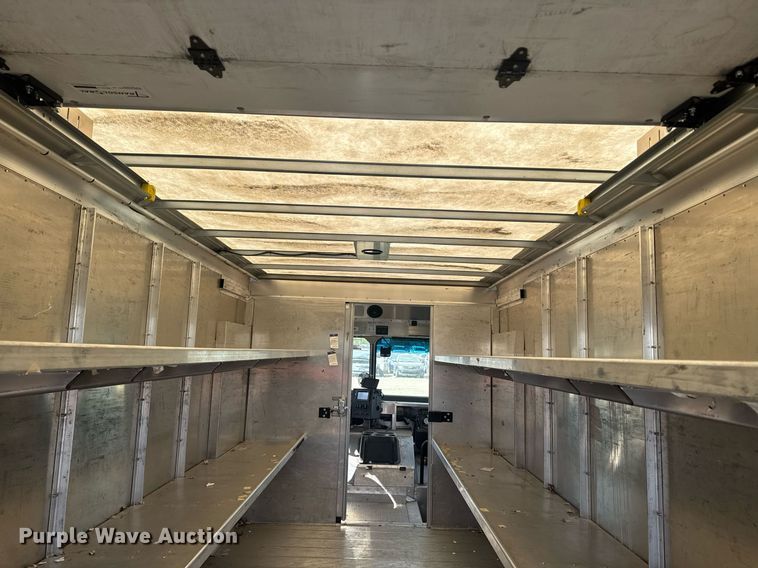 image for item YA0025 2022 Freightliner MT45 delivery truck