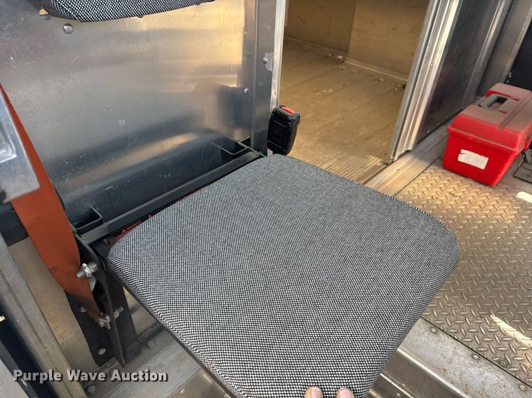 image for item YA0025 2022 Freightliner MT45 delivery truck