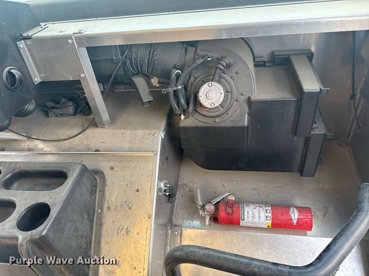 image for item YA0025 2022 Freightliner MT45 delivery truck