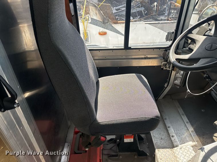 image for item YA0025 2022 Freightliner MT45 delivery truck