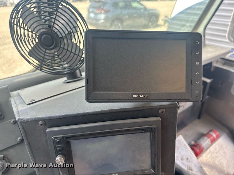 image for item YA0025 2022 Freightliner MT45 delivery truck