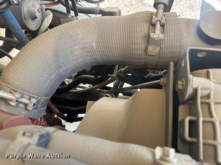 image for item YA0025 2022 Freightliner MT45 delivery truck