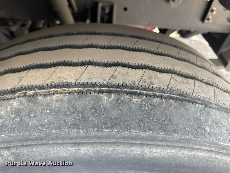 image for item YA0025 2022 Freightliner MT45 delivery truck