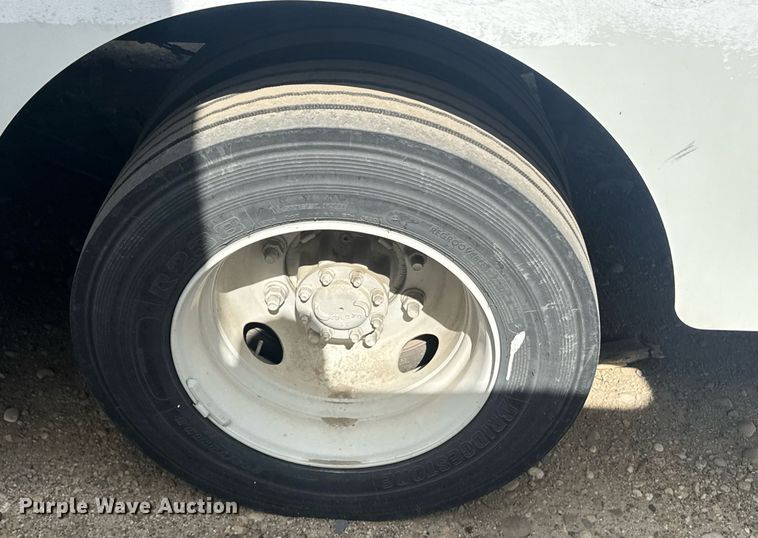 image for item YA0025 2022 Freightliner MT45 delivery truck