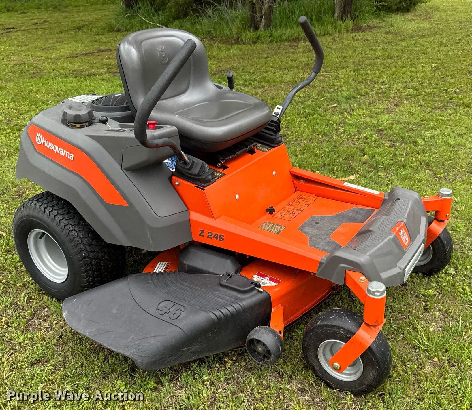sparky1/64　日産　#21#22#23　2015　３台セット 2015 Husqvarna Z246 ZTR lawn mower in Sedgwick, KS | Item EQ1443