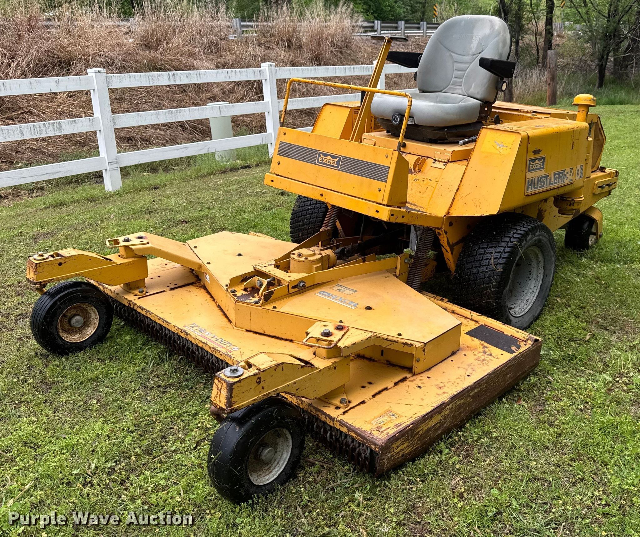 Excel Hustler 340 ZTR lawn mower in Sedgwick, KS | Item