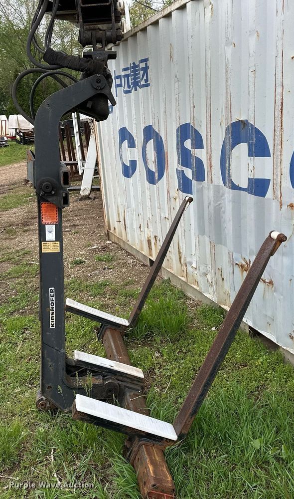 image for item DF8480 IMT 16000 Series III truck mounted crane