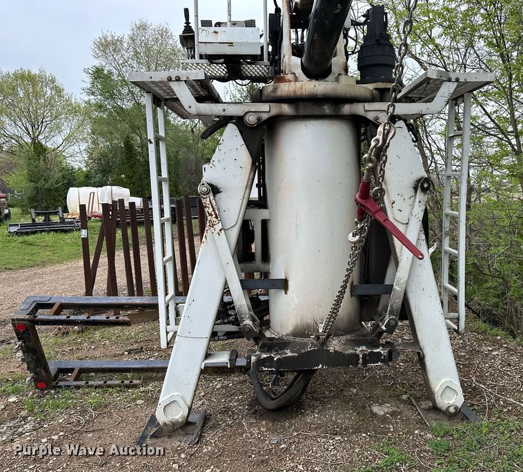 image for item DF8480 IMT 16000 Series III truck mounted crane