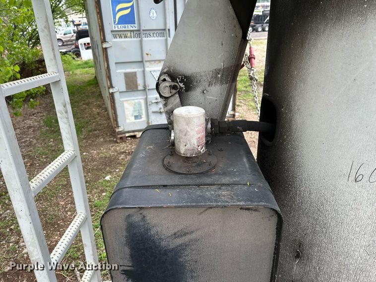 image for item DF8480 IMT 16000 Series III truck mounted crane