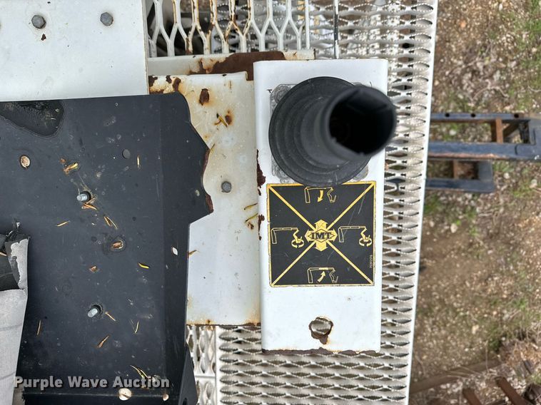 image for item DF8480 IMT 16000 Series III truck mounted crane