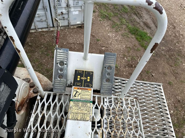 image for item DF8480 IMT 16000 Series III truck mounted crane