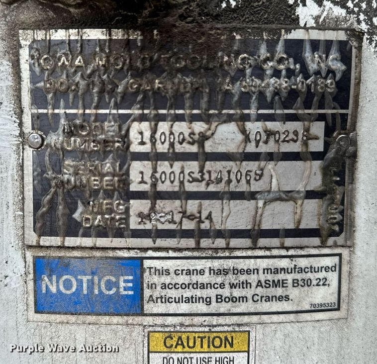 image for item DF8480 IMT 16000 Series III truck mounted crane