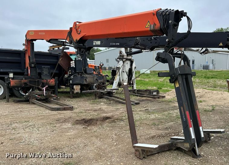 image for item DF8490 2014 Palfinger PW35001-SH truck mounted crane