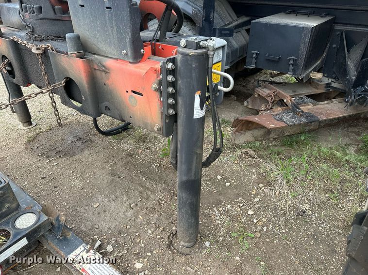 image for item DF8490 2014 Palfinger PW35001-SH truck mounted crane