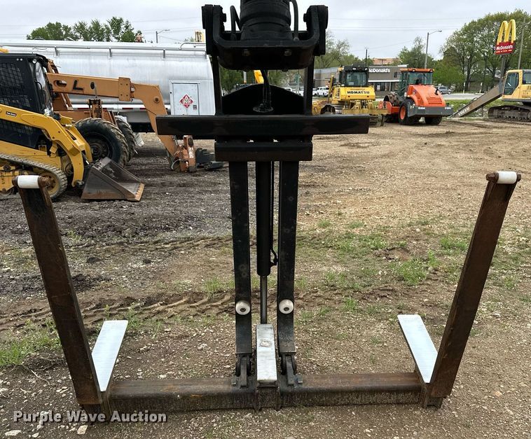 image for item DF8490 2014 Palfinger PW35001-SH truck mounted crane