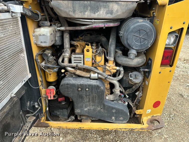 image for item DF8492 2020 Caterpillar 259D3 tracked skid steer loader