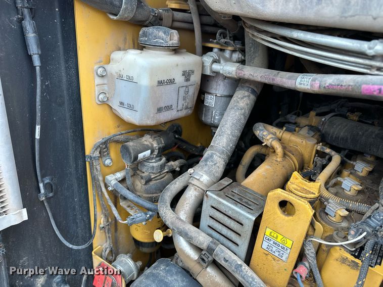 image for item DF8492 2020 Caterpillar 259D3 tracked skid steer loader